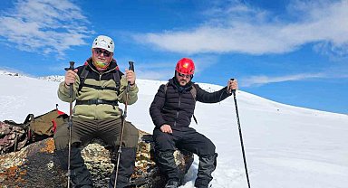 Süphan Dağı'nda doğa yürüyüşü ve kahve keyfi