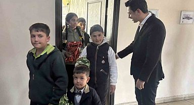 Susuz'da öğrencilerden kaymakama anlamlı ziyaret