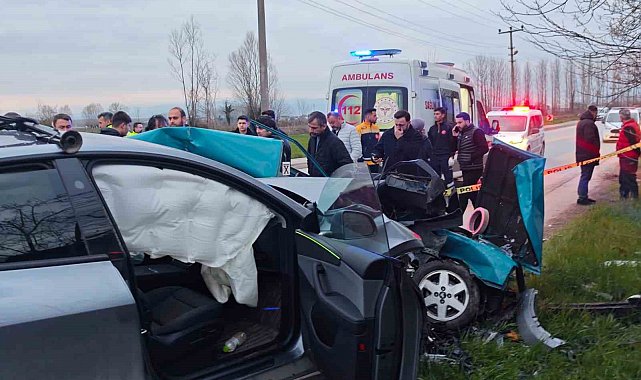 SUV tipi araç otomobile ok gibi saplandı: 1 ölü, 1 yaralı