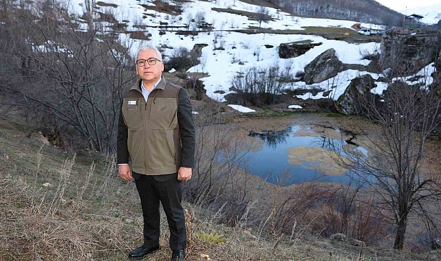 Tabiat Parkı ilan edilen Dipsiz Göl Şelalesi ziyaretçilerini bekliyor