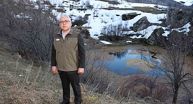 Tabiat Parkı ilan edilen Dipsiz Göl Şelalesi ziyaretçilerini bekliyor