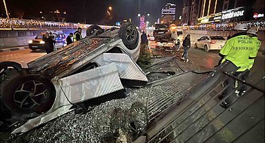 Takla atan araçlardan burunları dahi kanamadan çıktılar