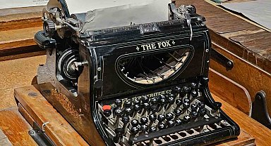 Tarihi daktilo Kent Müzesi'nde geçmişe ışık tutuyor