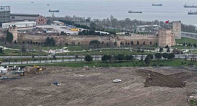 Tarihi Kazlıçeşme Meydanı'nda moloz utancı sona eriyor