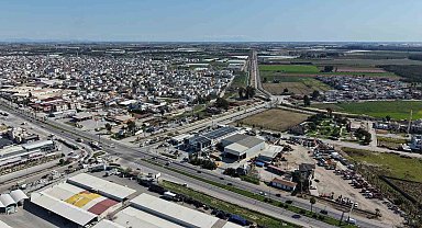 Tarsus'ta çiftçileri sevindiren yol çalışması