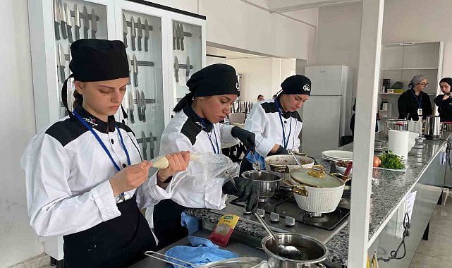 Tatvan'da "2. Uluslararası Gastronomi Yarışması" düzenlendi
