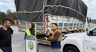 Tavşanlı'da orman emvali yüklü araçlar denetlendi