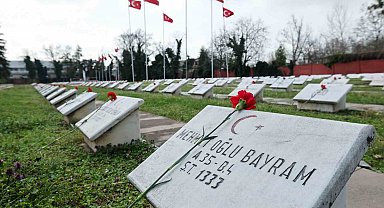 TBMM Başkanı Kurtulmuş'tan Bükreş Türk Şehitliğine ziyaret