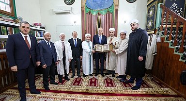 TBMM Başkanı Kurtulmuş'tan Bükreş'te Carol-Hunchiar Camii'ne ziyaret