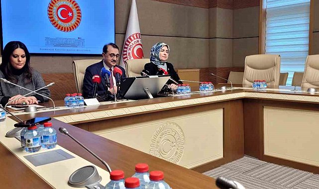 TBMM Yapay Zeka Araştırma Komisyonu Başkanı Dönmez: "Türkiye, yapay zeka çağında edilgen bir ülke olmayacaktır"