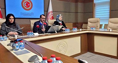 TBMM Yapay Zeka Araştırma Komisyonu Başkanı Dönmez: "Türkiye, yapay zeka çağında edilgen bir ülke olmayacaktır"