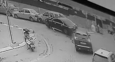 Tekirdağ'da 5 aracın karıştığı zincirleme kaza kamerada