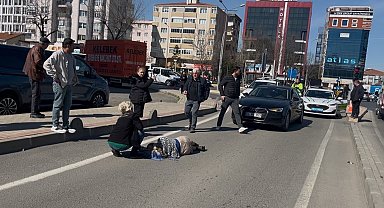 Tekirdağ'da korkutan kaza: Arabanın çarptığı yaya yere yığıldı