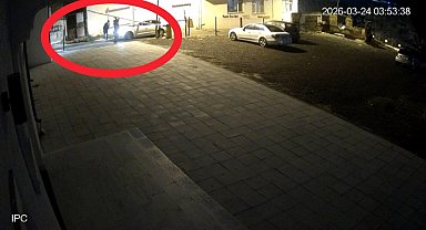 Tekirdağ'da otomatik bariyeri kırarak otoparka girdiler: Olay güvenlik kamerasına yansıdı