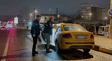 Tekirdağ'da takside yolcu dehşeti: Şoförü omzundan bıçakladı