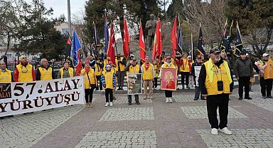 Tekirdağ'dan yola çıkan '57'nci Alay' korteji Gelibolu'ya ulaştı