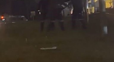 Telefon çalan adam E-5'e kaçtı, bekçiler minibüse binerek kovaladı