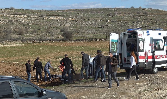 Telefon direğine çarpan otomobil takla attı: 5 yaralı