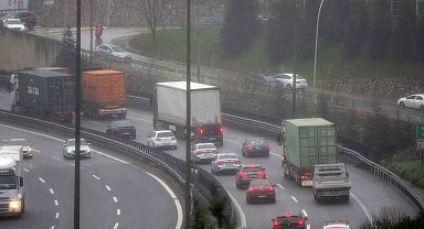 TEM'de bayram yoğunluğu başladı: Trafik akıcı seyrediyor