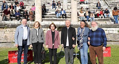 Thales'in kenti Miletos'ta 'Matematik ve Umut' temalı buluşma gerçekleştirildi