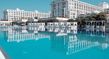 Titanic Deluxe Lara ile Antalya’da Unutulmaz Bir Tatil Deneyimi