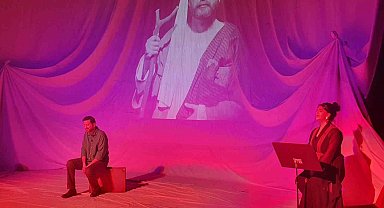 Tiyatro Anadolu, Düzce'de "Aşk Neyledi Yunus" ile sahne aldı