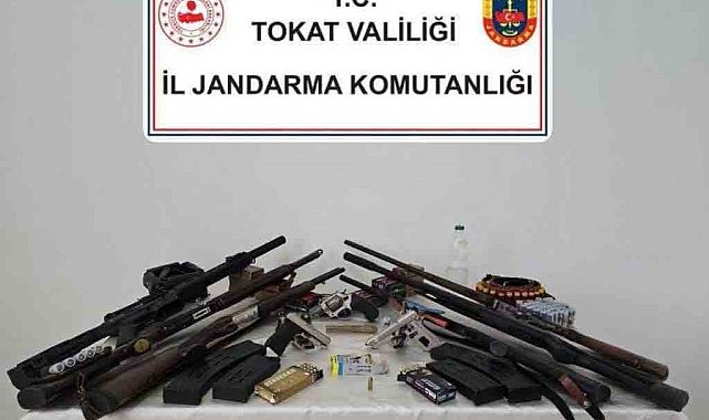 Tokat merkezli operasyonda çok sayıda silah ve mühimmat ele geçirildi