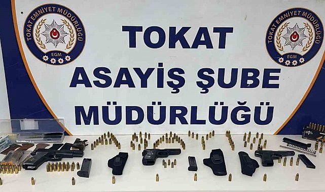 Tokat'ta polis delil aradı, cephanelik buldu