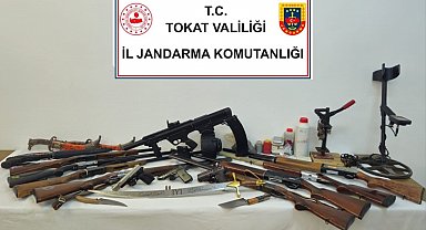 Tokat'ta silah ve tarihi eser operasyonu