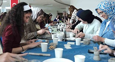 Tokatlı kadınlar kil atöyesine girip hünerlerini sergiledi