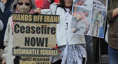 Tokyo'da Gazze'ye destek yürüyüşü