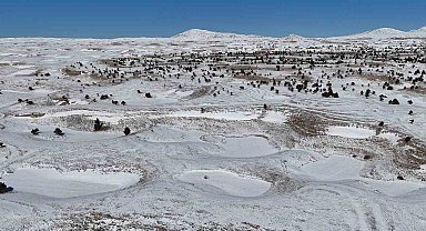 Toroslar 'da obruklar karla doldu