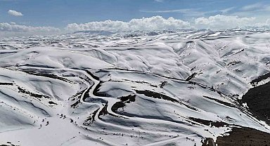 Toroslar'da kar güzelliği havadan görüntülendi