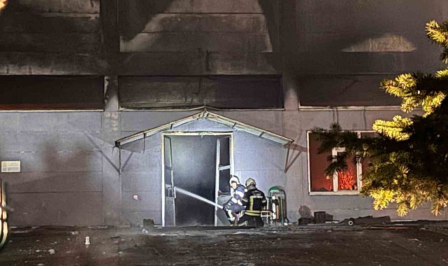 Trabzon Büyükşehir Belediyesi İtfaiye Daire Başkanı Öztürk: "Yangının yüzde 90'lık kısmını kontrol altına aldık"