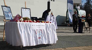 Trafik kazasında hayatını kaybeden Yaren, okuduğu fakültede anıldı