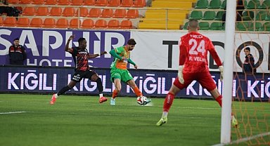 Trendyol Süper Lig: Corendon Alanyaspor: 0 - Gençlerbirliği: 0