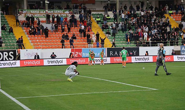 Trendyol Süper Lig: Corendon Alanyaspor: 5 - Kocaelispor: 0
