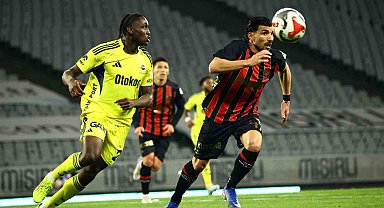 Trendyol Süper Lig: Fatih Karagümrük: 2 - Fenerbahçe: 0