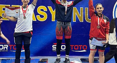 Tuğba Kıvıkoğlu'ndan Türkiye Şampiyonasında büyük başarı