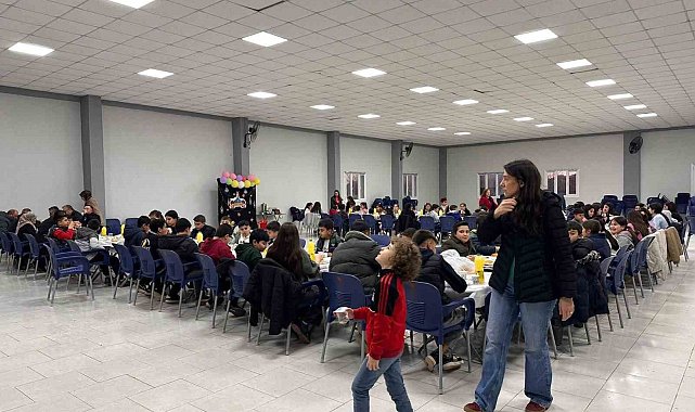 Tüm okul iftar sofrasında buluştu