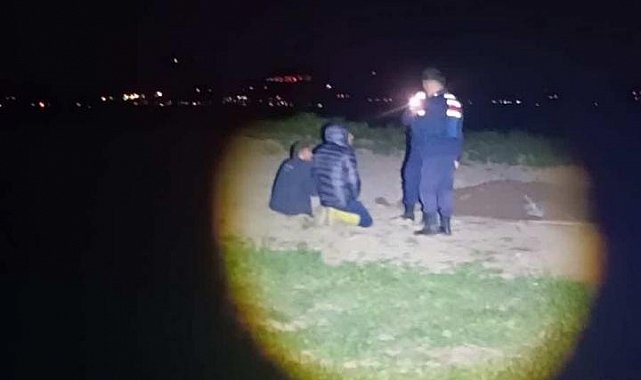 Türbede kaçak kazı yapan 7 şahıs suçüstü yakalandı