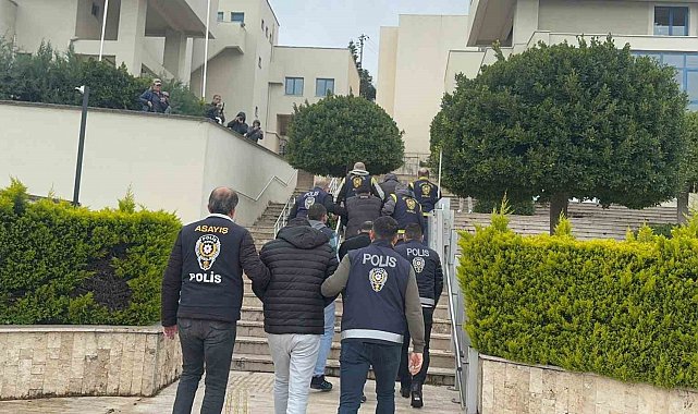 Turistleri hedef alan dolandırıcılık şüphelileri tutuklandı