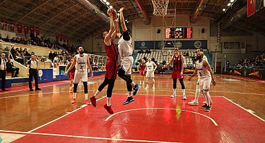 Türkiye Basketbol Ligi: Kocaeli BŞB Kağıtspor: 69 - Gaziantep Basketbol: 75