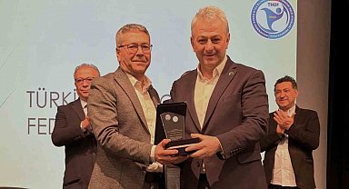 Türkiye Halk Oyunları Federasyonu Başkanı Hüseyin Güler EÜ'ye konuk oldu