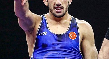 U23 Avrupa Şampiyonası'nda Azat Sarıyar'dan bronz madalya