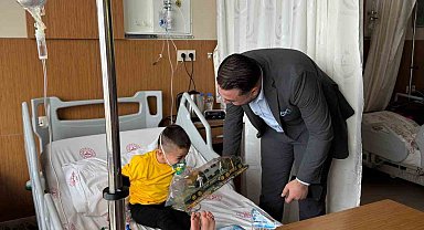 UDER'den hastanede tedavi gören çocuklara bayram ziyareti