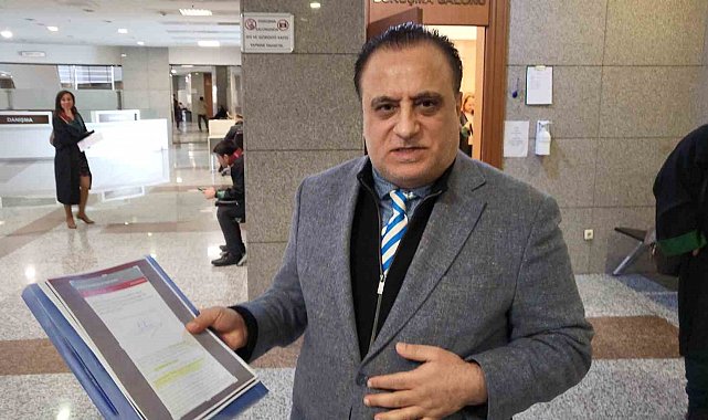 Ünlü yapımcı Erol Köse, Sarıyer Maslak'ta bulunan Ağaoğlu 1453 Konutları'nın 16'ıncı katından düşerek hayatını kaybetti.