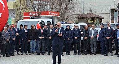 Uzundere'de hizmet seferberliği: Yeni araç filosu dualarla tanıtıldı