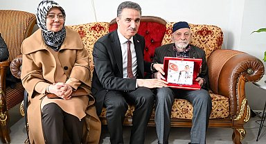 Vali Baruş'tan gaziye vefa