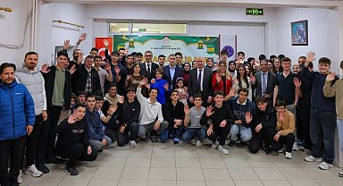 Vali Eldivan, Bayburt Fen Lisesi öğrencileriyle iftarda buluştu